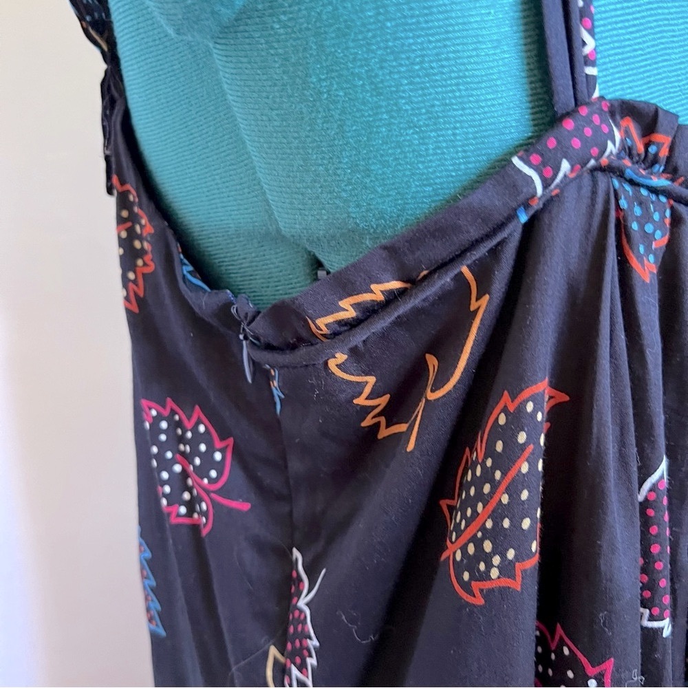 Marc By Marc Jacobs Black Cotton Bubble Dress with Multicolor Leaf Design - Picture 4 of 15